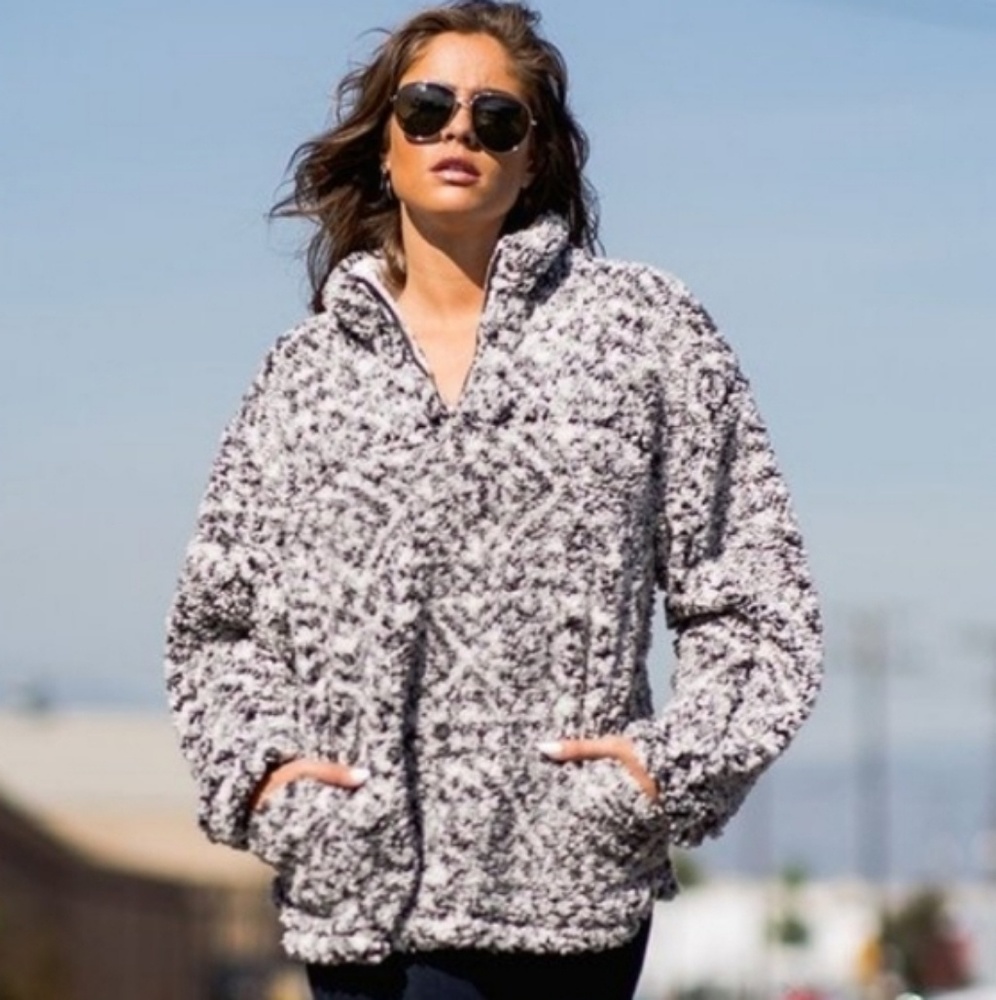 Boutique Sherpa NWT